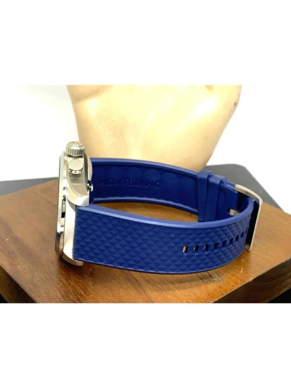 Montblanc Summit 3 Men's Watch Smartwatch Titanium Case Blue Rubber Strap 42mm